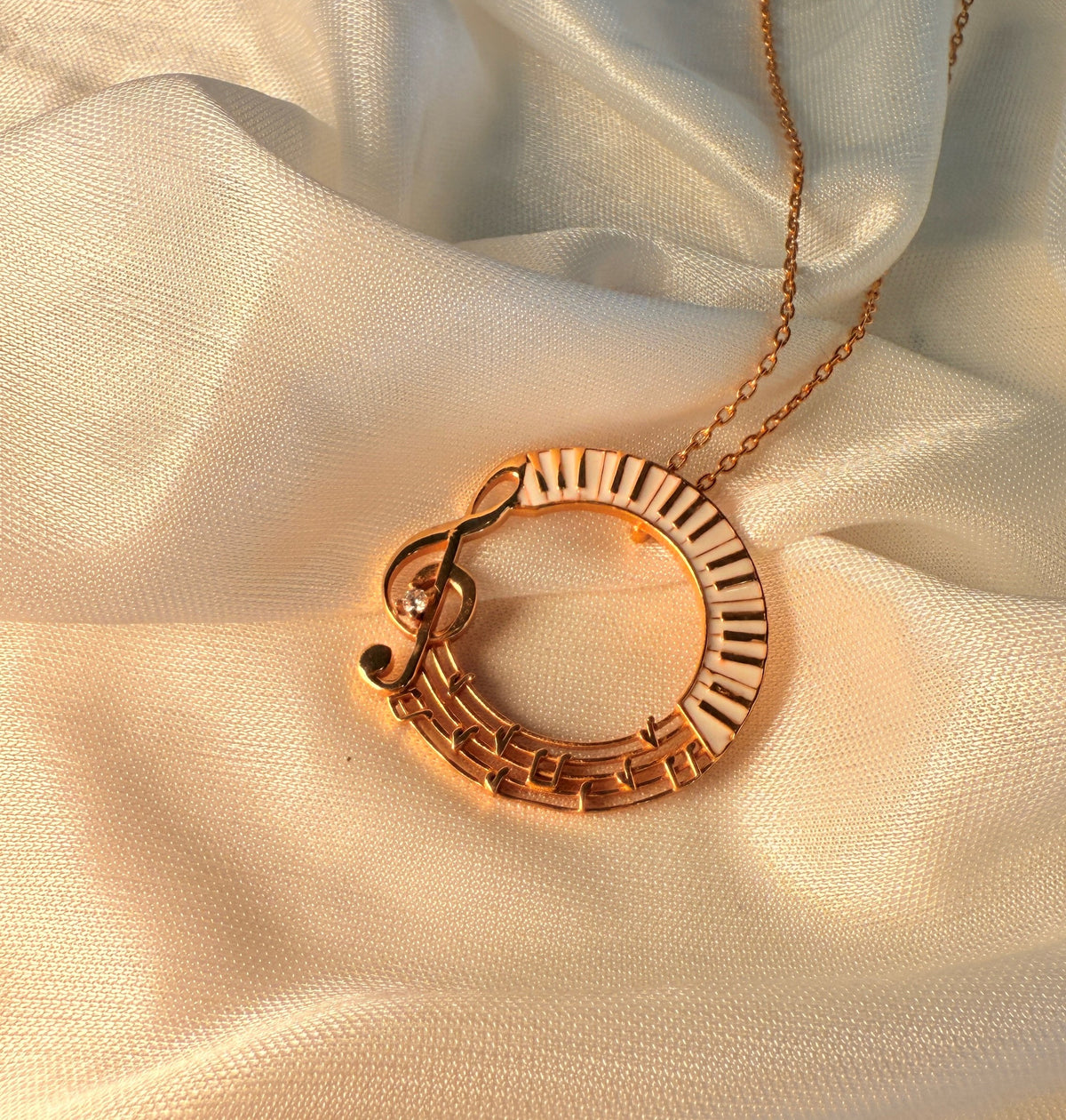 Cadence Pendant